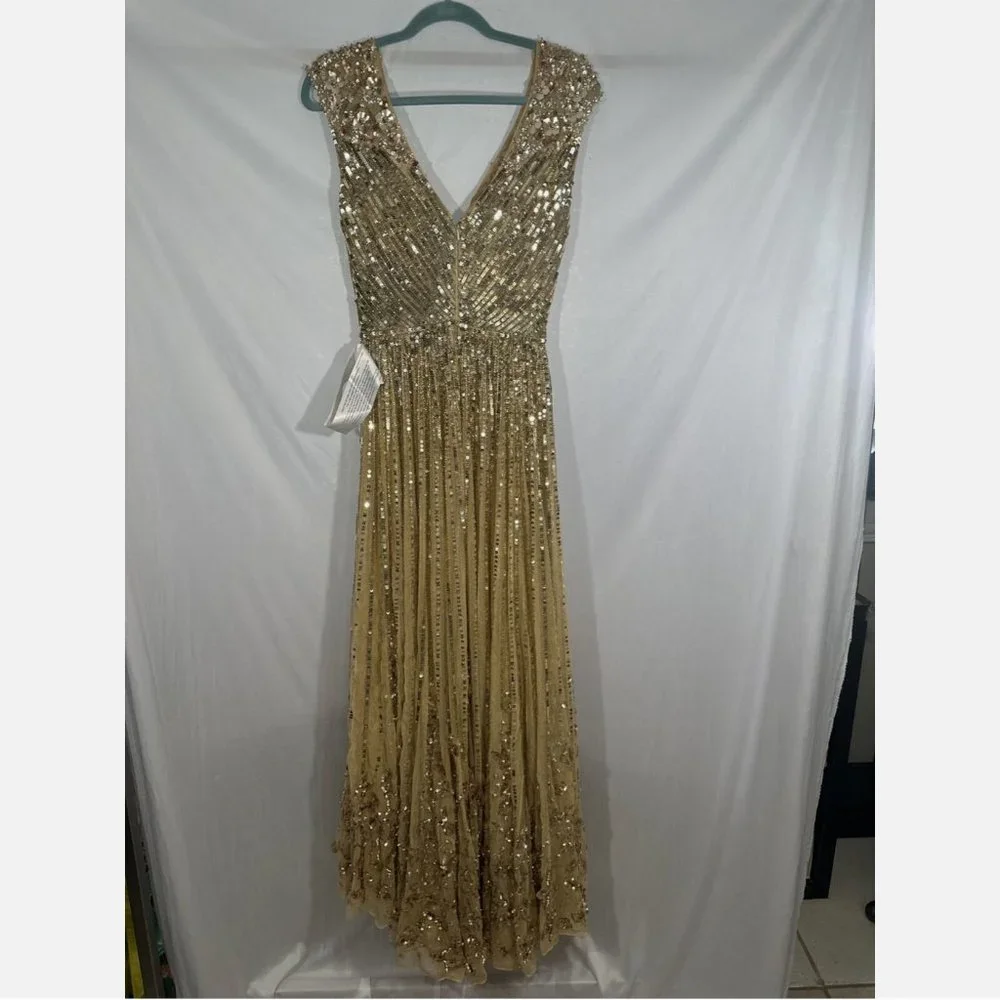 NWT $798 Mac Duggal [ 8 ] Sequin & Floral‎ Embellished Evening Gown Gold